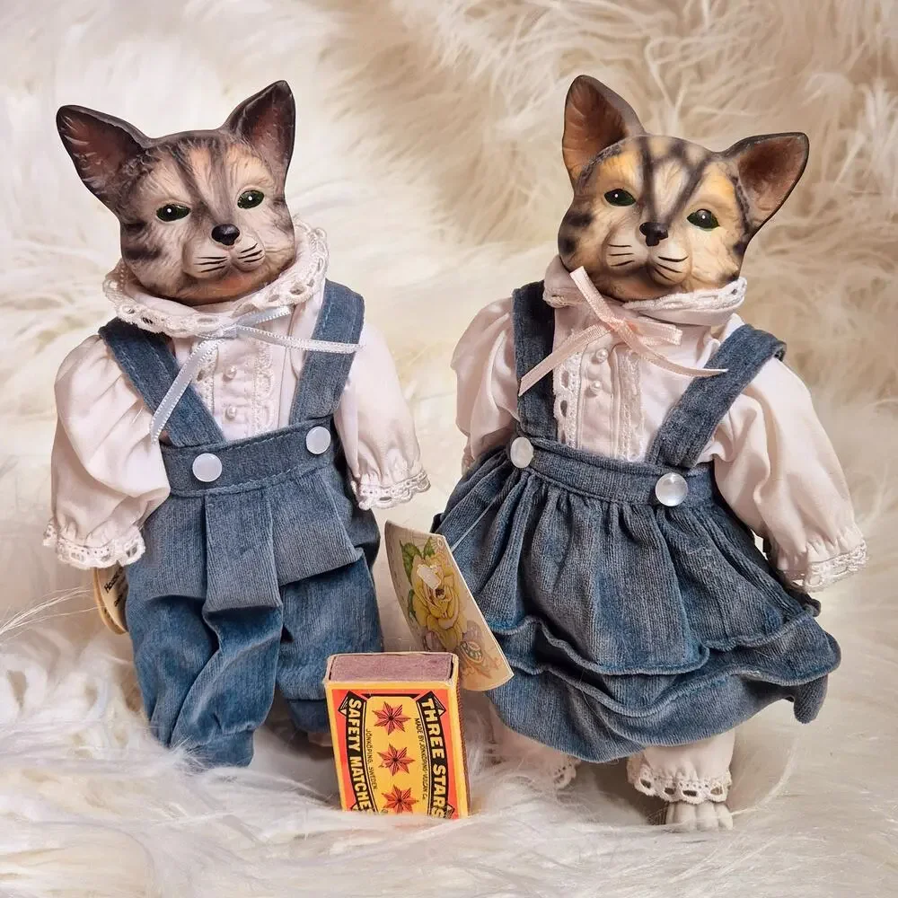 Vintage Victoria Ashlea Originals Porcelain Cat Doll Pair With Stands & Tags